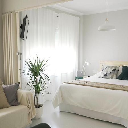 At Home, In The Heart Of 시체스 외부 사진